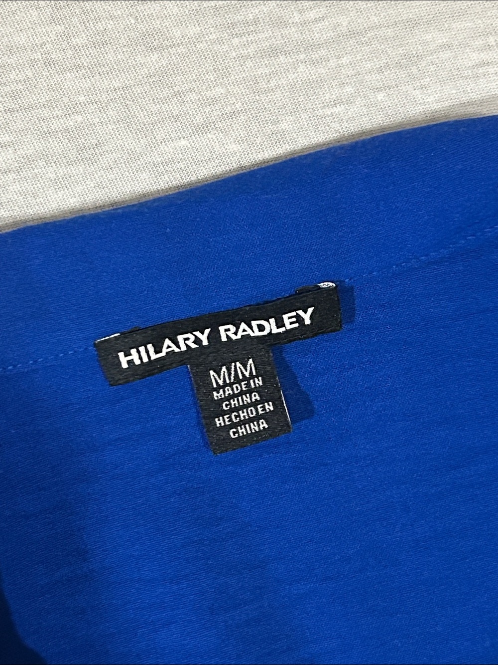 Hilary Radley Women’s Royal Blue Short-Sleeve V-Neck Blouse Sz M - Picture 2 of 5